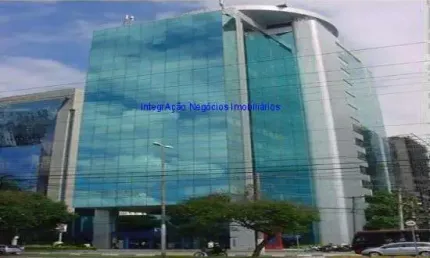 Conjunto comercial 293.30m², 02 banheiros e 07 vagas na garagem.   condomínio com recepção e segurança 24hrs.  excelente localização.