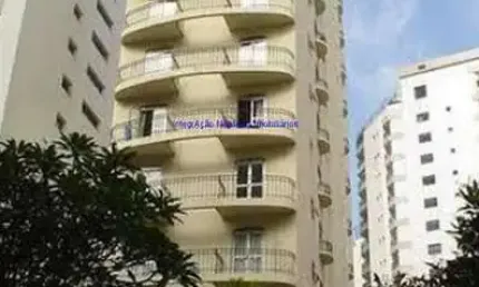 Apartamento MOBILIADO 42m², 01 dormitório, 01 banheiro e 01 vaga na garagem.    Condomínio com portaria 24hrs.   Excelente localização.