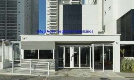 Apartamento 79m², 02 dormitórios (sendo 01 suíte), 02 banheiros e 01 vaga na garagem.   Condomínio com portaria, segurança 24hrs, piscinas adulto.