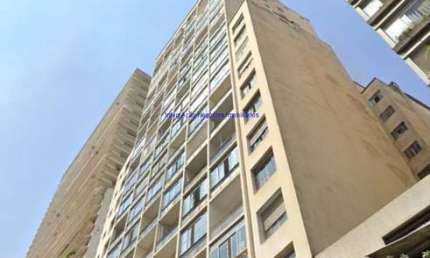Apartamento 46m², 01 dormitório e 01 banheiro.   Condomínio com portaria, segurança 24hrs.  Excelente localização.