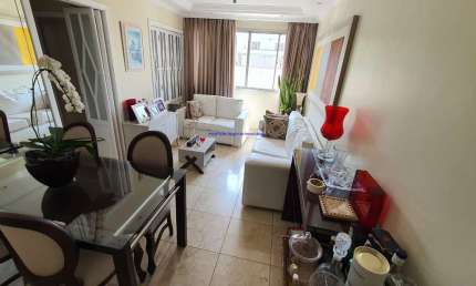 Apartamento 75m², 02 dormitórios (sendo 01 suíte), 02 banheiros e 01 vaga na garagem.  Condomínio com portaria 24hrs, salão de festa e playground.