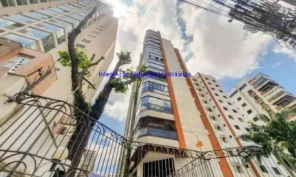 Apartamento 100m², 02 dormitórios (sendo 01 suíte), 03 banheiros e 02 vagas na garagem.   condomínio com portaria 24hrs, piscina, salão de festa.