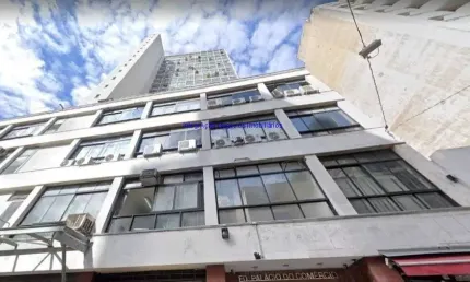 Conjunto Comercial 62m², 01 sala e 01 banheiro.   Condomínio com repção e portaria.   Excelente localização á 6 minutos andando para a estação