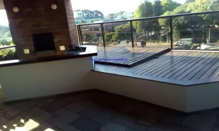 Apartamento 238m², 03 dormitórios (sendo suítes), 04 banheiros e 04 vagas na garagem.   condomínio com portaria 24hrs e salão de festa.