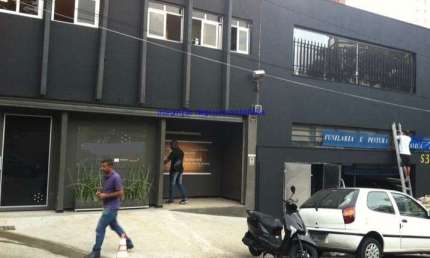Sobreloja 250m², amplo salão, 02 salas e 02 banheiros.   Excelente localização entre as Ruas da Consolação, Maceió e Travessa Dona Paula;