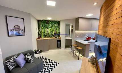 Apartamento MOBILIADO 42m², 01 dormitório, 01 banheiro e 01 vaga na garagem.    Condomínio com portaria, segurança 24hrs.
