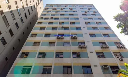 Conjunto Comercial 52m², 01 sala e 01 banheiro.  Condomínio com recepção e segurança 24hrs.   Excelente localização á 9 minutos andando para a estação