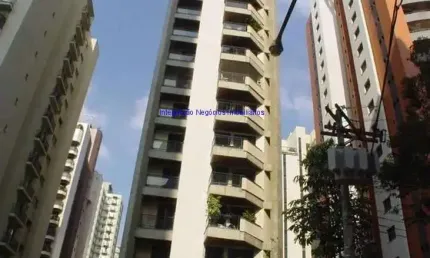 Apartamento 100m², 04 dormitórios (sendo 02 suítes), 03 banheiros e 02 vagas na garagem.   condomínio com portaria 24hrs, salão de festa e playground.