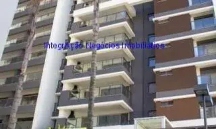 Apartamento 108m², 03 dormitórios (sendo 01 suíte), 04 banheiros e 02 vagas na garagem.  Condomínio com portaria, segurança 24hrs, piscina.