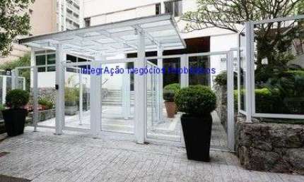 Apartamento 123m², 03 dormitórios (sendo 01 suíte), 03 banheiros e 01 vaga na garagem.    Condomínio com portaria 24hrs, piscina, salão de festa