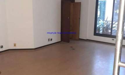 Conjunto Comercial 120m², 02 banheiros e 03 vagas na garagem.   Condomínio com recepção e segurança 24hrs.  Excelente localização.