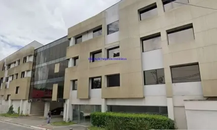 Prédio comercial 722m², recepção, 02 banheiros e 10 vagas na garagem  excelente localização á 7 minutos andando para a estação do metrô joão dias;