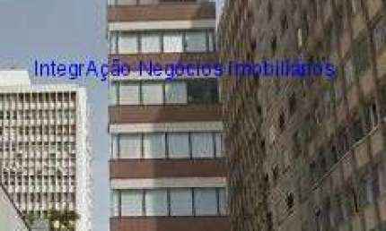 Conjunto Comercial 120m², 02 bnaheiros e 04 vagas na garagem.   Condomínio com recepção e segurança 24hrs.  Excelente localização.