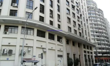 Conjunto Comercial 115m², 02 banheiros.  Condomínio com recepção e segurança 24hrs.  Excelente localização á 3 minutos andando para a estação do metrô