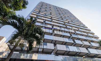 Apartamento 51m², 01 dormirtório (sendo suíte), 02 banheiros e 02 vagas na garagem.    Condomínio com portaria, segurança 24hrs, piscina.