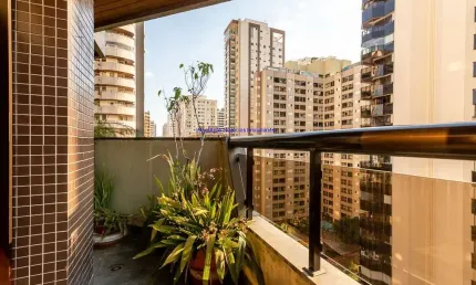 Apartamento 147.13m², 03 dormitórios (sendo 01 suíte), 03 banheiros e 02 vagas na garagem.   condomínio com portaria eletrônica e salão de festa.