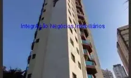 Apartamento 164m², 04 dormitórios (sendo 03 suítes), 04 banheiros e 03 vagas na garagem.  Condomínio com portaria, segurança 24hrs, piscina.