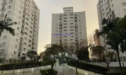 Apartamento 110m², 03 dormitórios (sendo 01 suíte), 02 banheiros e 02 vagas na garagem.  condomínio com portaria, segurança 24hrs, piscina.