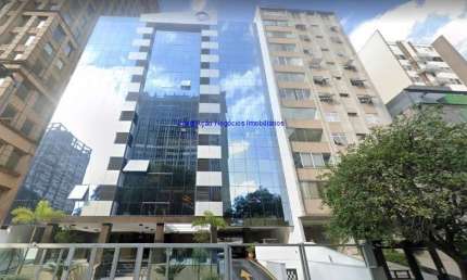 Conjunto Comercial 240m², 02 banheiros e 03 vagas na garagem.  Condomínio com recepção e segurança 24hrs.  Excelente localização.