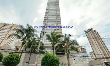Apartamento 250m², 04 dormitórios (sendo  suítes), 05 banheiros e 04 vagas na garagem.  Condomínio com portaria, segurança 24hrs, Quadra de tênis