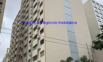 Apartamento 70m², 02 dormitórios (sendo  suítes), 03 banheiros e 01 vaga na garagem.  Condomínio com portaria, segurança 24hrs e jardim.