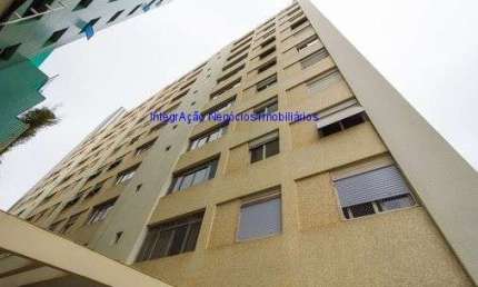 Apartamento 107m², 03 dormitórios , 02 banheiros e 01 vaga na garagem.  Condomínio com portaria, segurança 24hrs.  Excelente localização