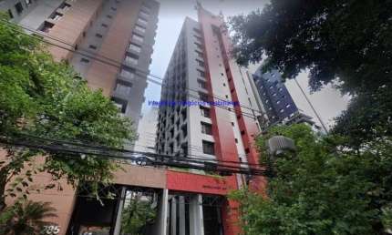 Conjunto Comercial 46.20m², 02 banheiros e 01 vaga na garagem.   Condomínio com recepção e segurança 24hrs.  Excelente localização.