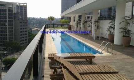 Condomínio com portaria, segurança 24hrs, piscina, sauna, academia, espaço gourmet, bicicletário, salão de festa e salão de jogos.