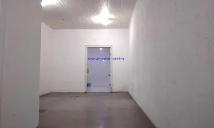 Sobrado Residencial Somente a parte de cima com 120m², 04 dormitórios e 02 banheiros.  Excelente localização á 4 minutos andando para a estação
