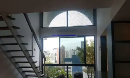 Apartamento duplex 50m², 01 dormitório, 01 banheiro e 01 vaga na garagem.  condomínio com portaria, segurança 24hrs, playground, salão de festa.