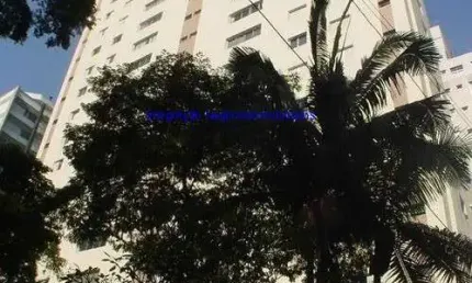 Apartamento 156², 03 dormitórios (sendo 01 suíte), 02 banheiros e 02 vagas na garagem.  Condomínio com portaria, segurança 24hrs,salão de festa