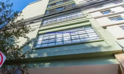 Conjunto comercial 60m², 01 banheiro e 01 vaga na garagem.    condomínio recepção e segurança 24hrs.   excelente localização á 7 minutos andando
