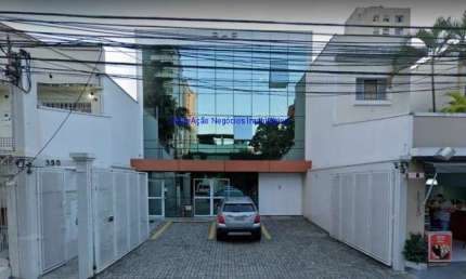 Predio comercial 850m². 20 salas, 20 banheiros e 20 vagas na garagem.  Excelente localização entre as Ruas Tubarana, Pero Correia e Avenida Lins