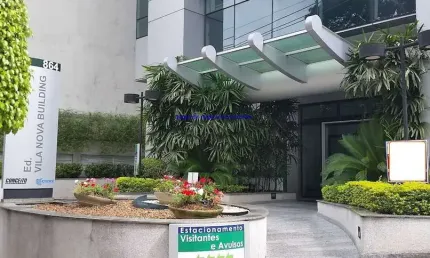Conjunto Comercial 104m², 02 banheiros e 04 vagas na garagem.    Condomínio recepção e segurança 24hrs.   Excelente localização