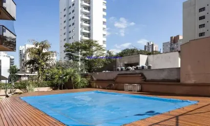 Apartamento 235m², 04 dormitórios (sendo suítes), 05 banheiros e 04 vagas na garagem.    condomínio com portaria, segurança 24hrs, salão de festa,