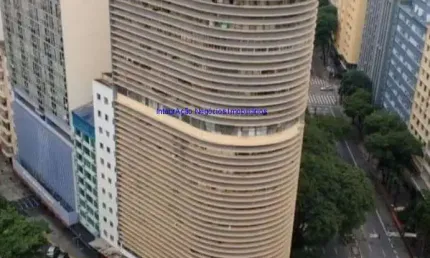 Apartamento 54m², 02 dormitórios e 01 banheiro.  Condomínio com portaria 24hrs.  Excelente localização á 6 minutos andando para a estação do metrô Luz