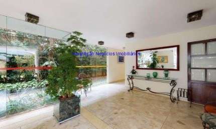 Apartamento 125m², 03 dormitórios (sendo 01 suíte), 02 banheiros e 01 vaga na garagem.    Condomínio com portaria 24hrs, salão de festa,