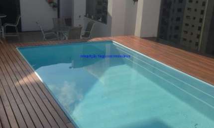 Condomínio com portaria, segurança 24hrs, piscina, sauna, churrasqueira, academia e salão de festa.  Excelente localização
