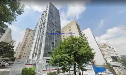 Conjunto comercial 79m², 02 banheiros e 02 vagas na garagem.   condomínio com recepção e segurança 24hrs.   excelente localização