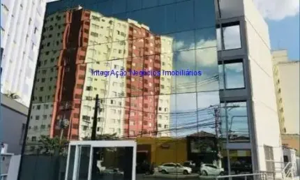 Prédio Comercial 1.201m², 11 banheiros e 18 vagas na garagem.  Excelente localização á 4 minutos andando para a estação do metrô Vila Madalena;