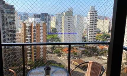 Apartamento 276m², 04 dormitórios (sendo suítes), 05 banheiros e 03 vagas na garagem.  Condomínio com portaria, segurança 24hrs, piscina,