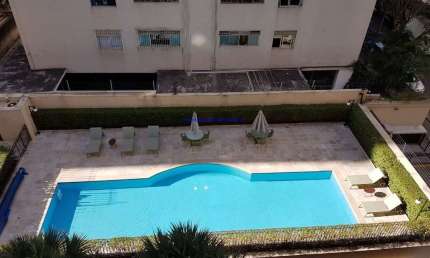 Apartamento 257m², 04 dormitórios (sendo suítes), 05 banheiros e 04 vagas na garagem.  Condomínio com portaria, segurança 24hrs, piscina,
