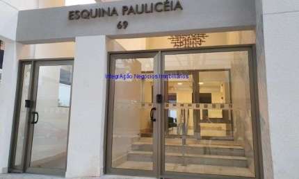 Apartamento Studio 16m², 01 dormitório e 01 banheiro.  Condomínio com portaria, segurança 24hrs e piscina.  Excelente localização