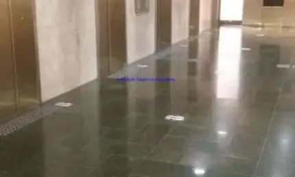 Laje Comercial 803,00m², 03 banheiros e 08 vagas na garagem.  Condomínio com recepção e segurança 24hrs.  Excelente localização
