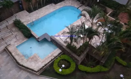Apartamento 186m², 04 dormitórios (sendo 03 suítes), 04 banheiros e 03 vagas na garagem.  condomínio com portaria, segurança 24hrs, piscina, salão de