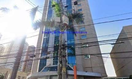 Apartamento Studio MOBILIADO 26m², 01 dormitório, 01 banheiro e 01 vaga na garagem.  Condomínio com portaria e segurança 24hrs.