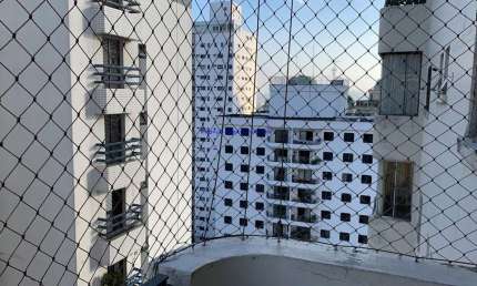 Apartamento 72m², 02 dormitórios, 01 banheiro e 01 vaga na garagem.  Condomínio com portaria, segurança 24hrs, salão de festa, quadra poliesportiva,