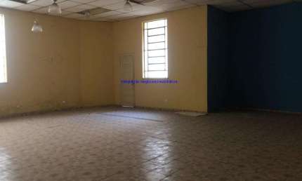 Sobre Loja Comercial 115m², 01 copa e 01 banheiro.  Excelente localização, à 7 minutos caminhando da Estação do Metrô Anhangabaú. Entre as Ruas Álvaro