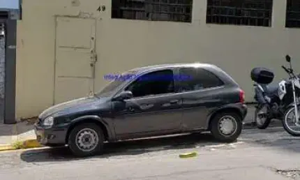 Sobrado Comercial 300m², 04 salas e 03 banheiros.   Excelente localização á 40 segundos andando para a estação do metrô Borba Gato