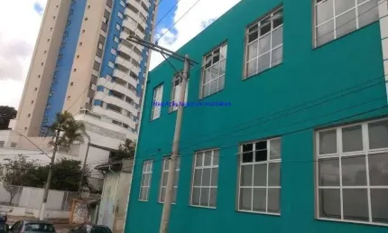 Prédio comercial 380m², 10 salas e 10 banheiros.  excelente localização entre a rua estevão barbosa e travessa joão mathias.